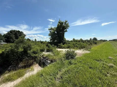 15789 NW 254th Street Okeechobee FL 34972