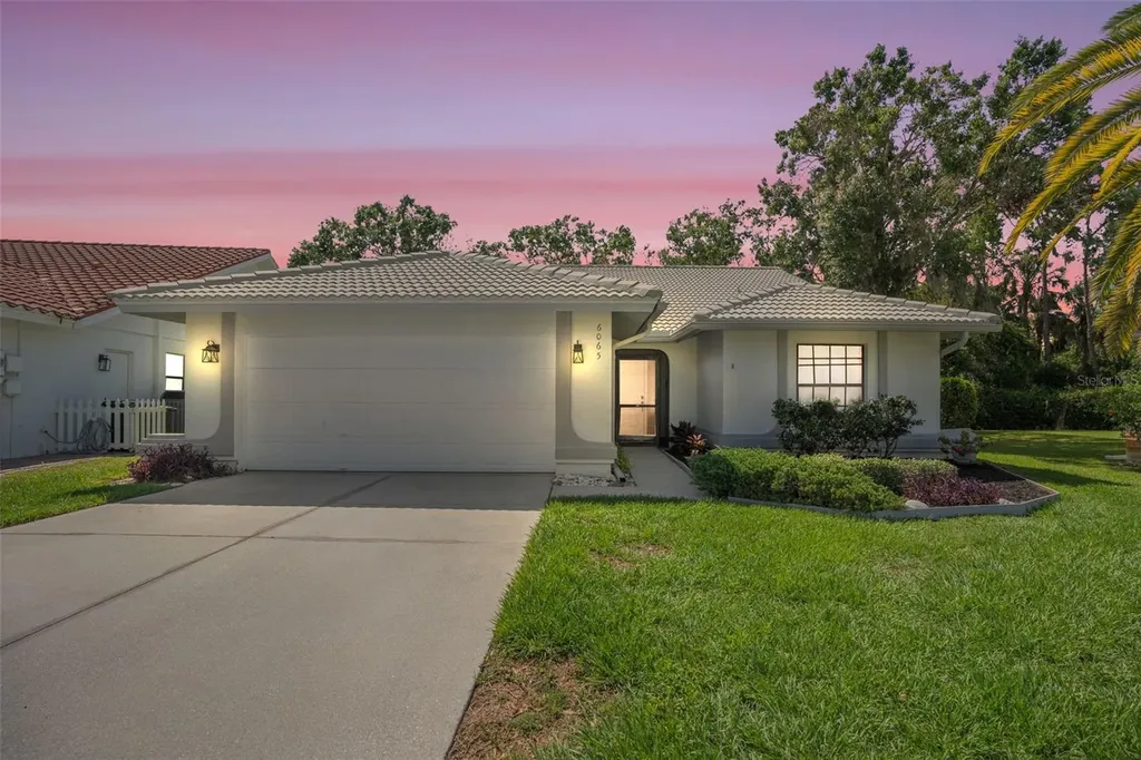 6065 Marella Court Sarasota FL 34243
