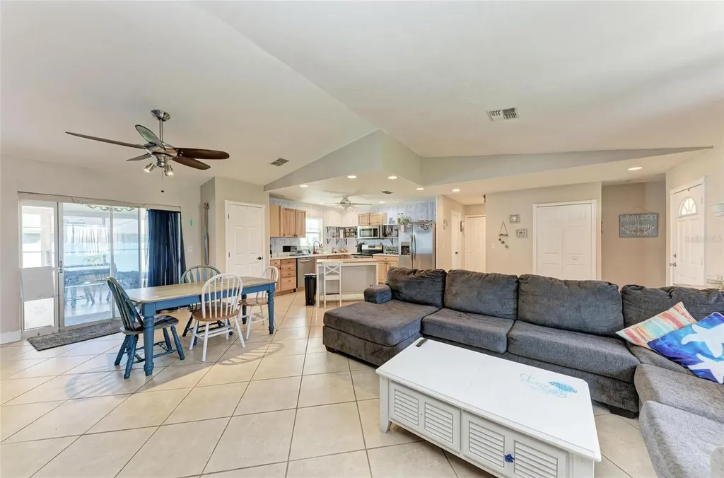 2406 15th Street W Palmetto FL 34221