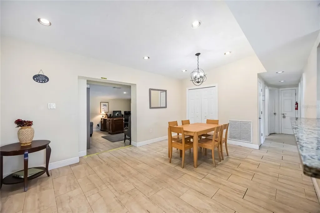 3641 Stokes Drive Sarasota FL 34232