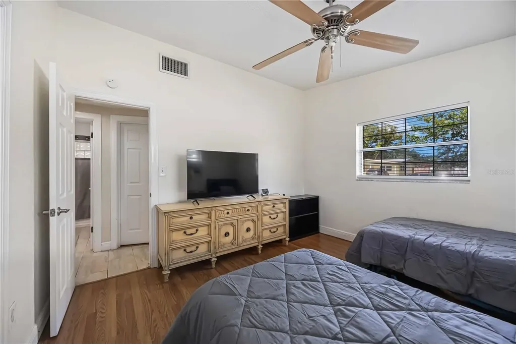 3641 Stokes Drive Sarasota FL 34232