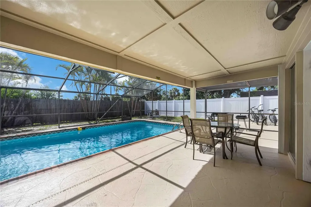 3641 Stokes Drive Sarasota FL 34232