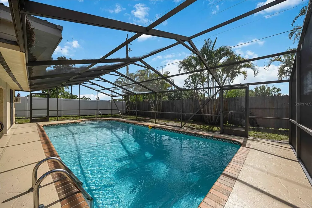 3641 Stokes Drive Sarasota FL 34232