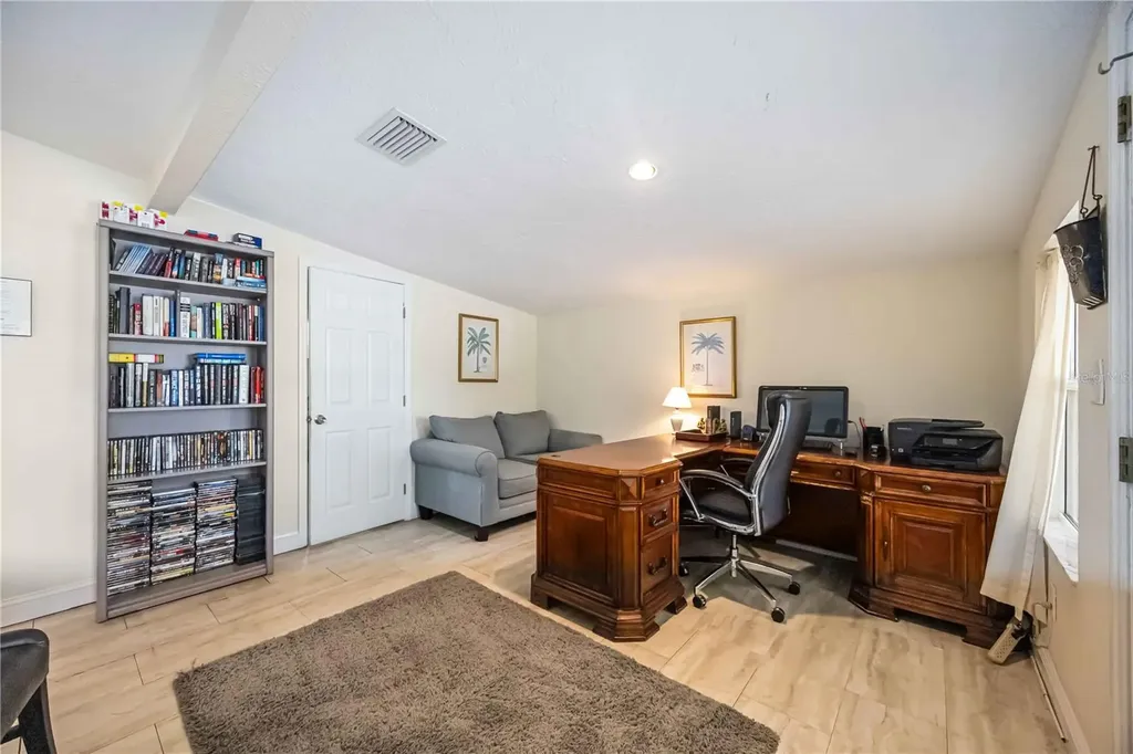 3641 Stokes Drive Sarasota FL 34232