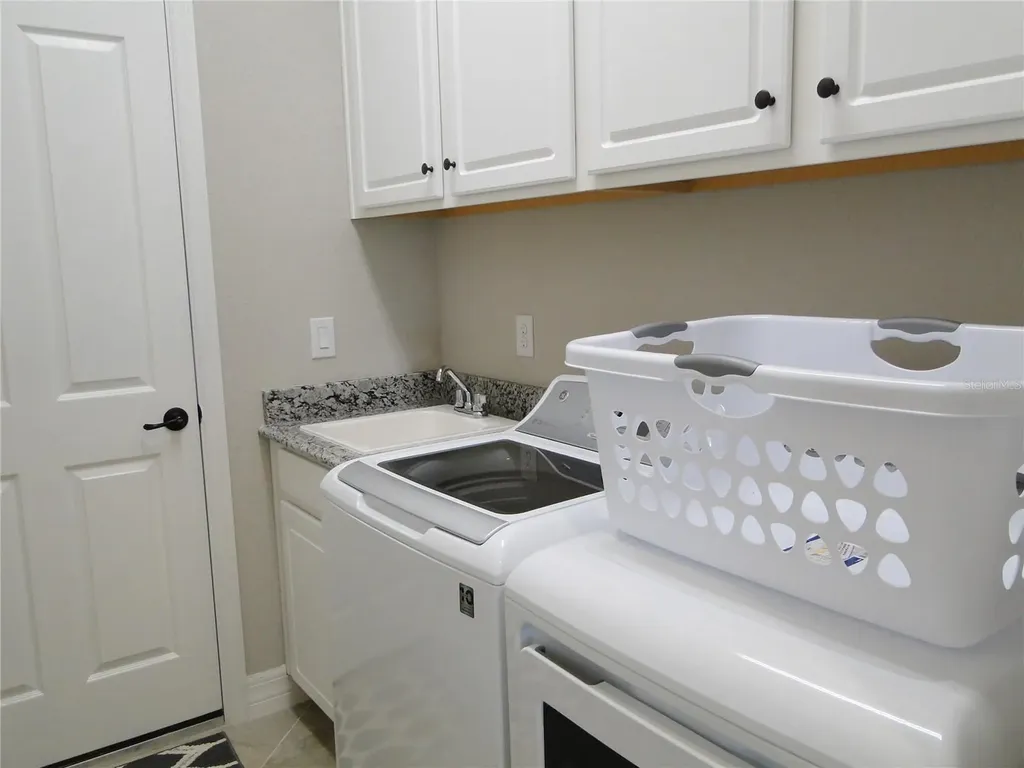 16808 Bwana Place Bradenton FL 34211