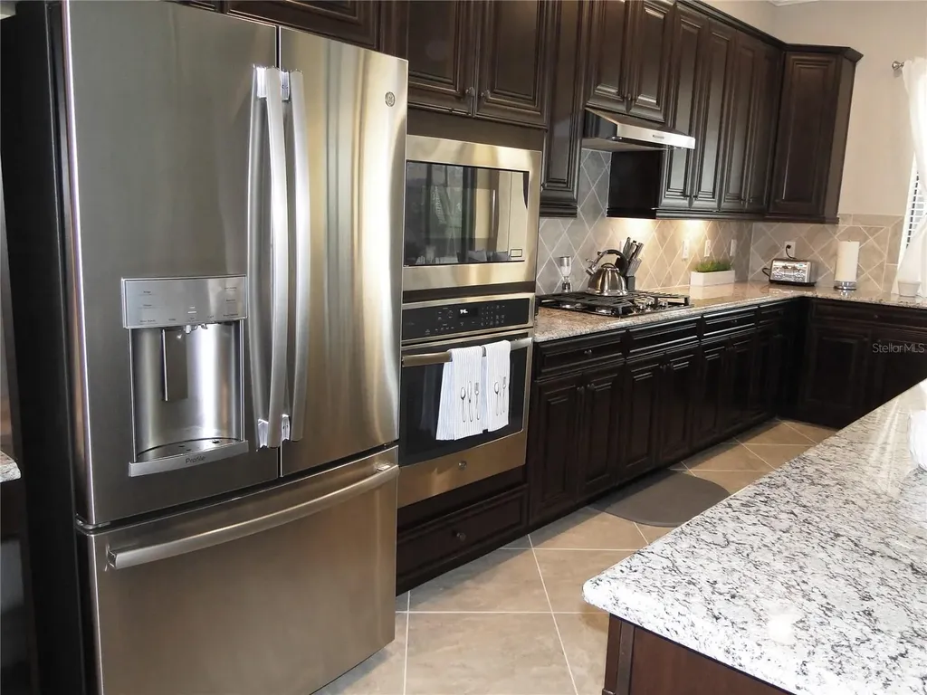 16808 Bwana Place Bradenton FL 34211