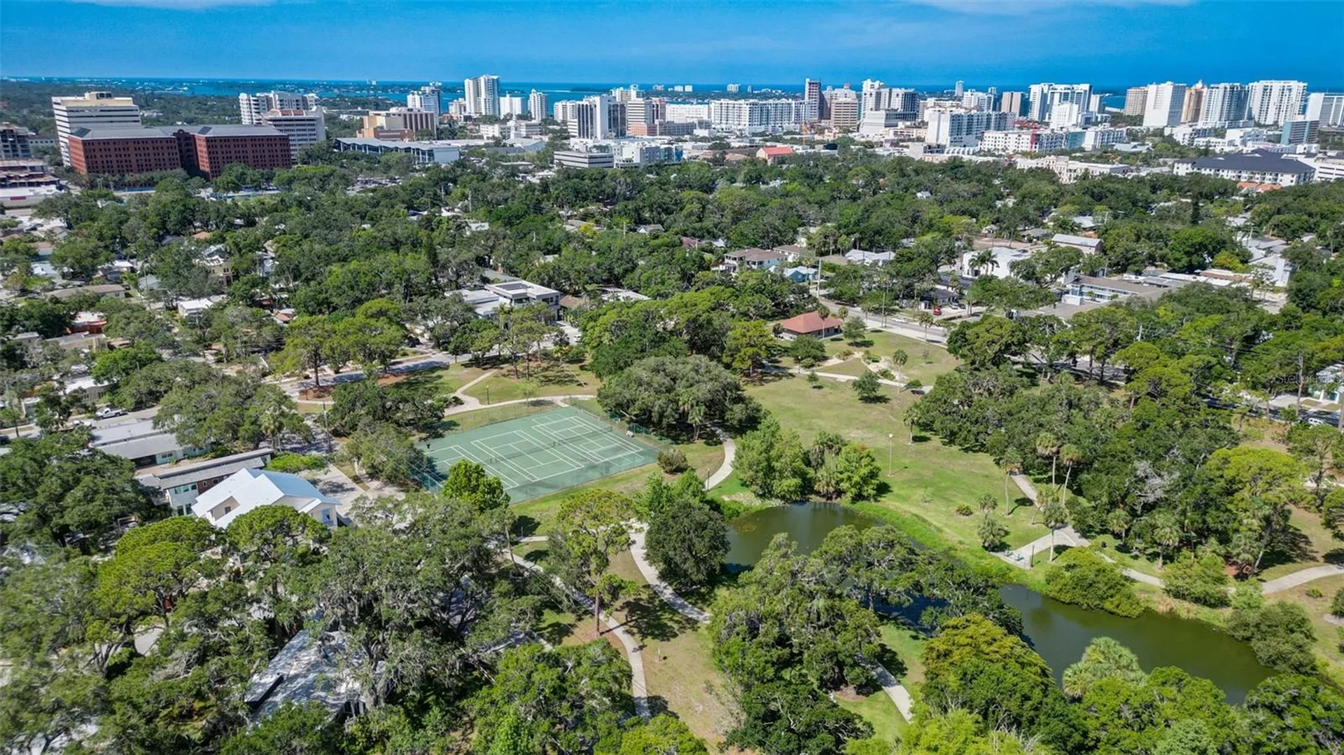 2050-2026 10th Sarasota FL 34237