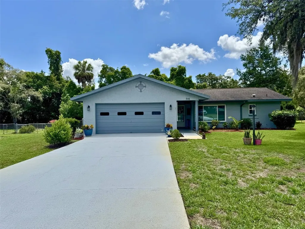 916 Jones Avenue Inverness FL 34453