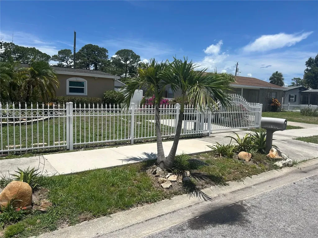 5106 Gateway Drive Tampa FL 33615