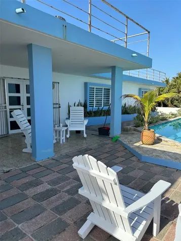 681 N Km 11.7 Islote Arecibo PR 00612
