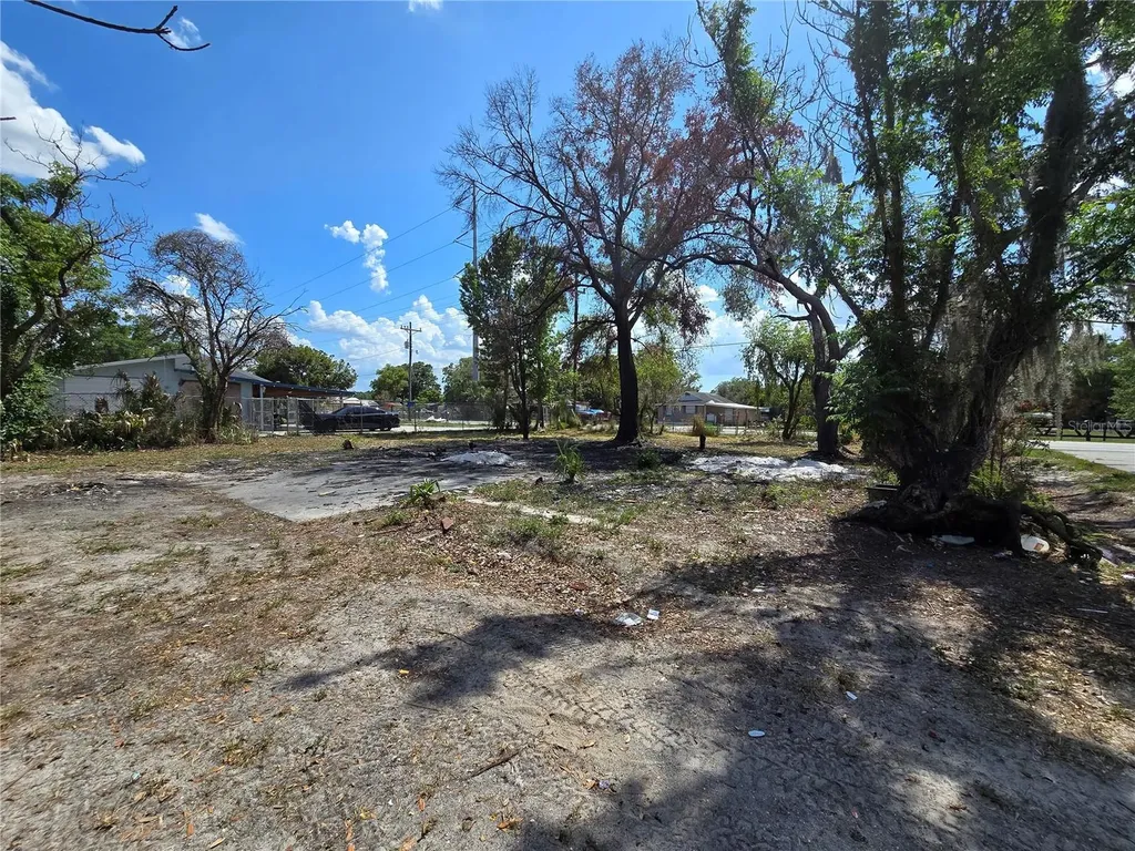 711 N Chestnut Road Lakeland FL 33815