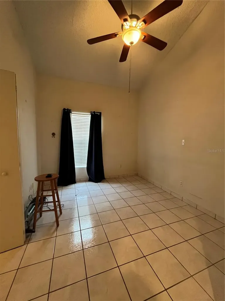 306 Aylesbury Court Kissimmee FL 34758