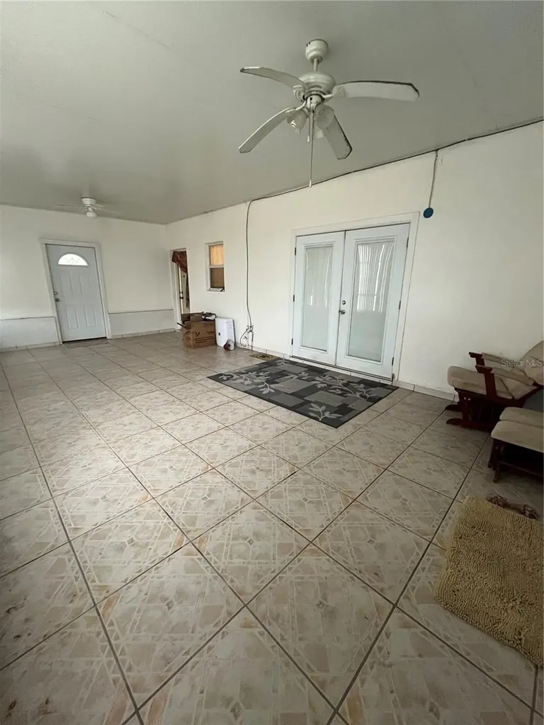 306 Aylesbury Court Kissimmee FL 34758
