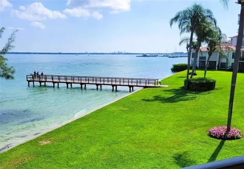 6211 Sun Boulevard St Petersburg FL 33715