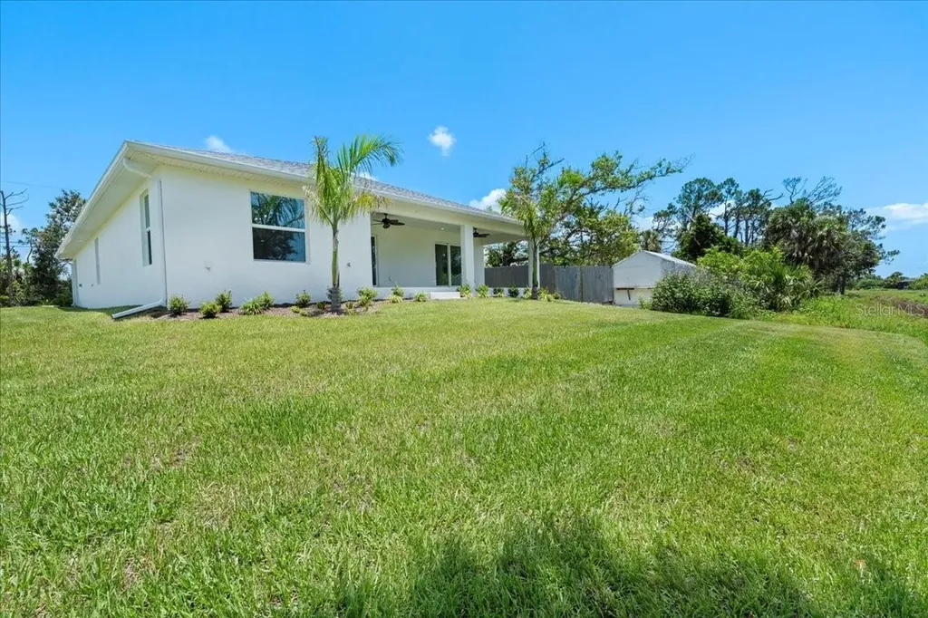 9073 Fruitland Avenue Englewood FL 34224