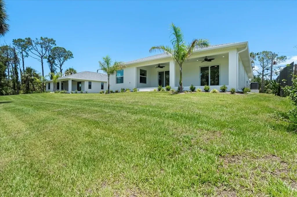 9073 Fruitland Avenue Englewood FL 34224