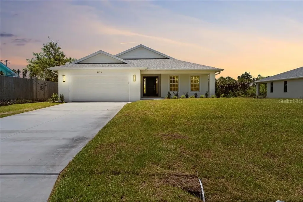 9073 Fruitland Avenue Englewood FL 34224