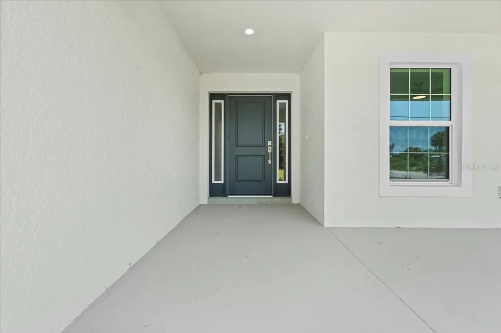 9073 Fruitland Avenue Englewood FL 34224