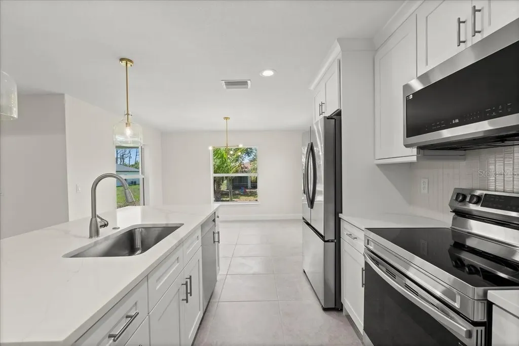 9073 Fruitland Avenue Englewood FL 34224
