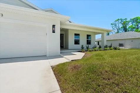 9073 Fruitland Avenue Englewood FL 34224