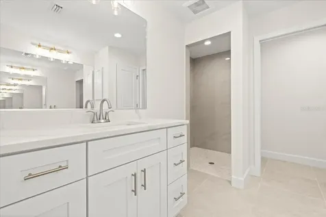 9073 Fruitland Avenue Englewood FL 34224