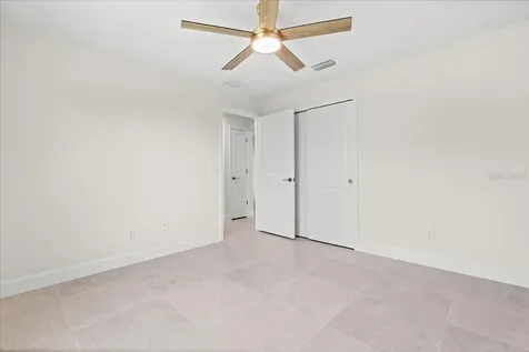 9073 Fruitland Avenue Englewood FL 34224