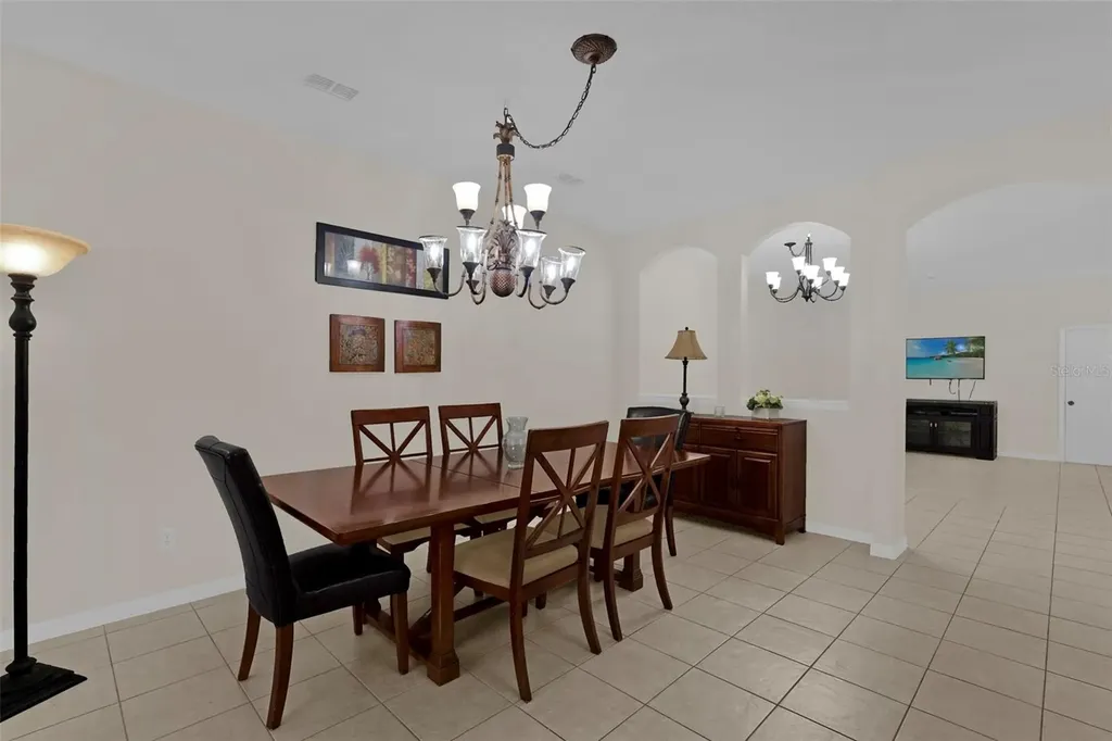 2820 Oakwater Drive Kissimmee FL 34747