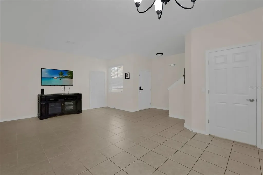 2820 Oakwater Drive Kissimmee FL 34747