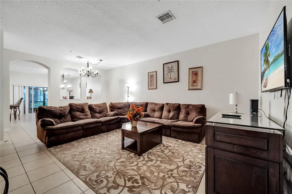 2820 Oakwater Drive Kissimmee FL 34747