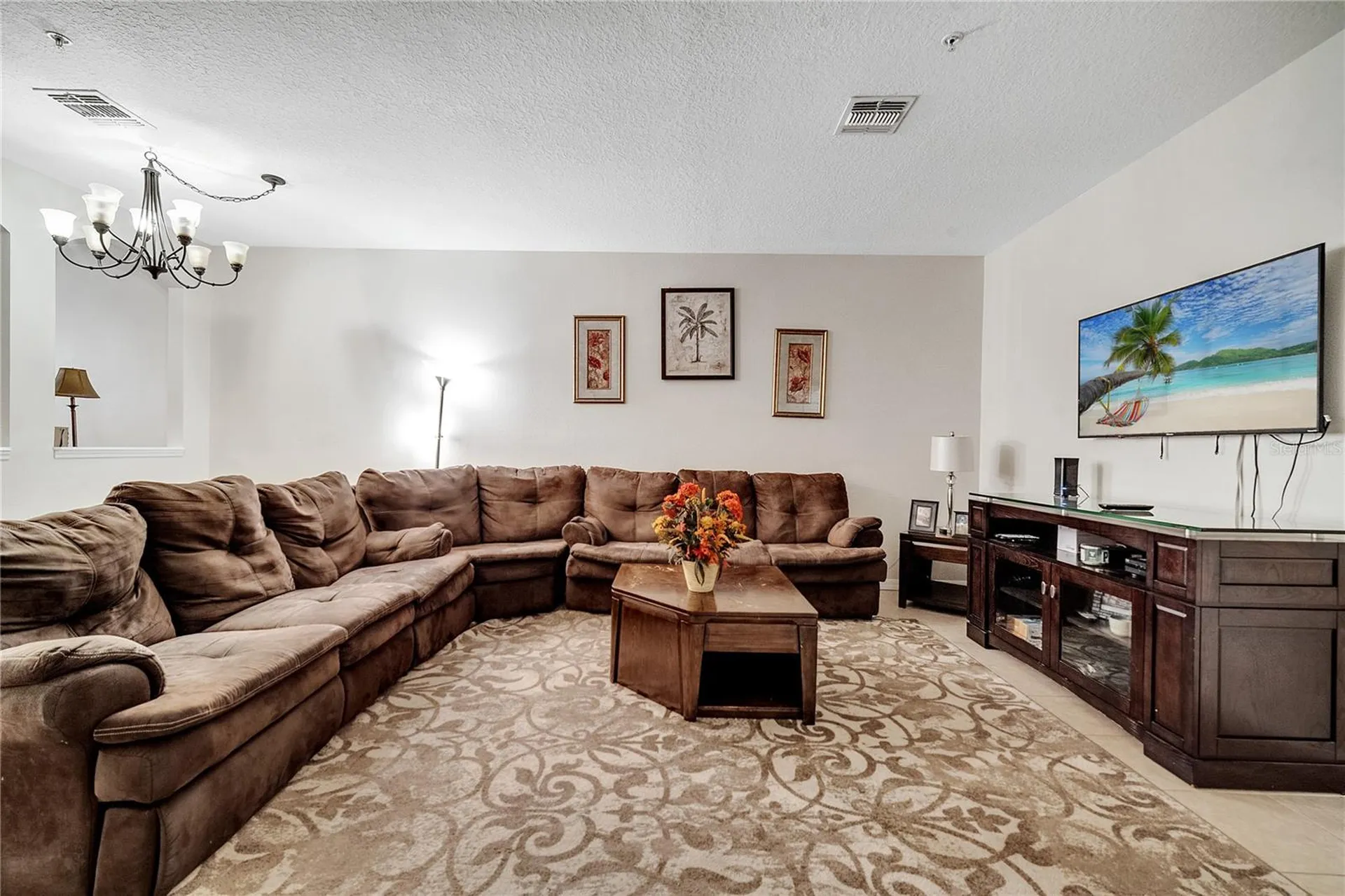 2820 Oakwater Drive Kissimmee FL 34747