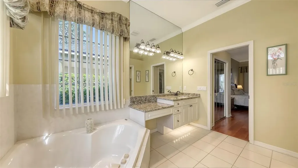 4735 Starboard Drive Bradenton FL 34208