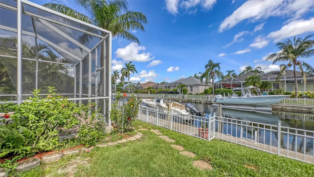 4735 Starboard Drive Bradenton FL 34208