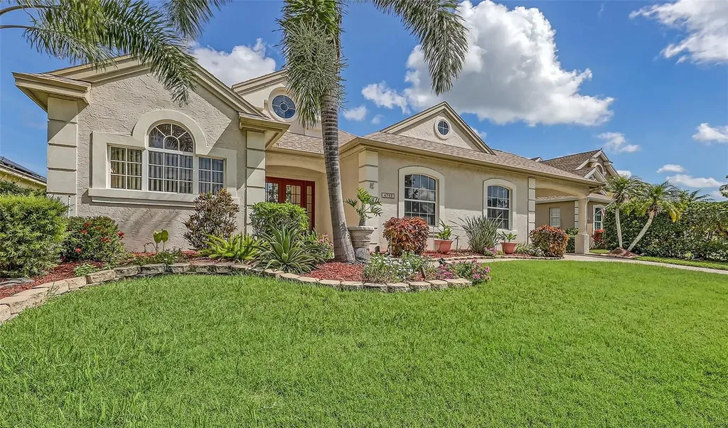 4735 Starboard Drive Bradenton FL 34208