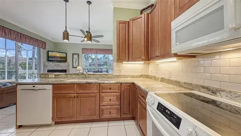4735 Starboard Drive Bradenton FL 34208