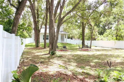 2112 Waitman Leesburg FL 34748