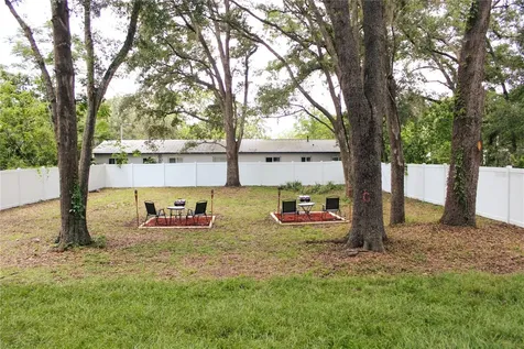 2112 Waitman Leesburg FL 34748