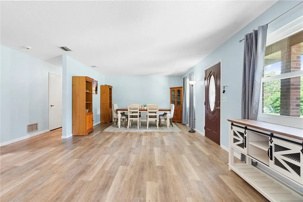 1702 Palmetto Avenue Deland FL 32724