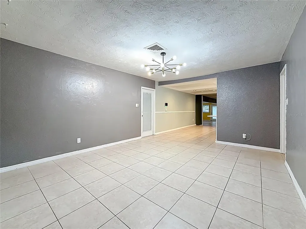 307 Fern Cliff Avenue Temple Terrace FL 33617