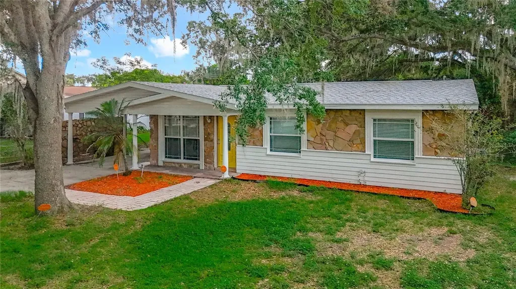 307 Fern Cliff Avenue Temple Terrace FL 33617
