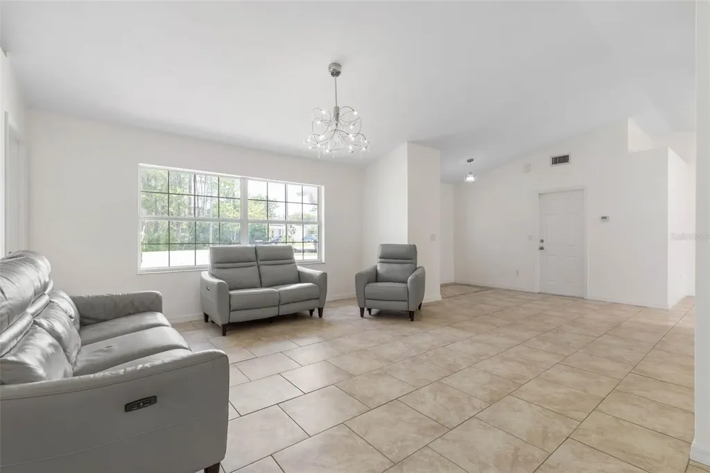 23 Pennfield Lane Palm Coast FL 32164