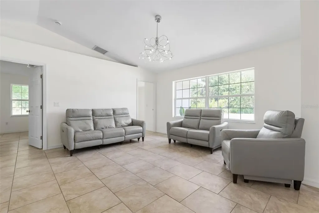 23 Pennfield Lane Palm Coast FL 32164