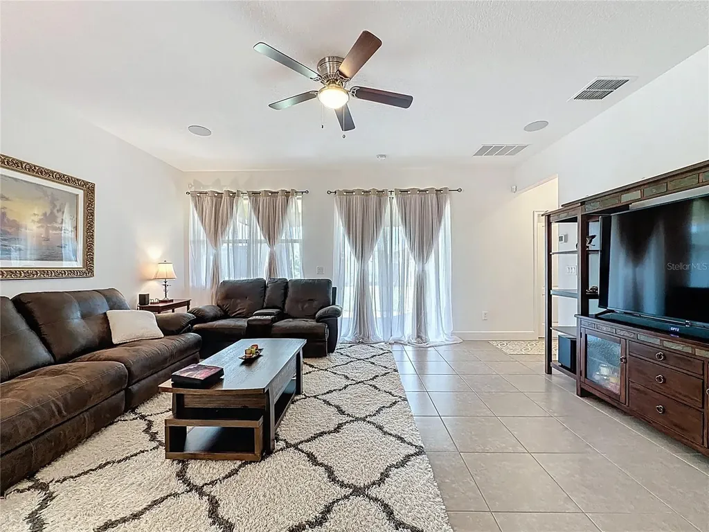 3193 Crispin Circle Harmony FL 34773