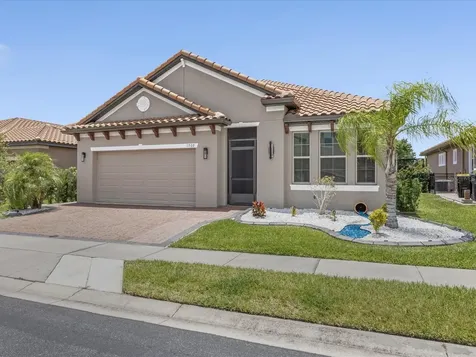 1709 Benoit Terrace Davenport FL 33837