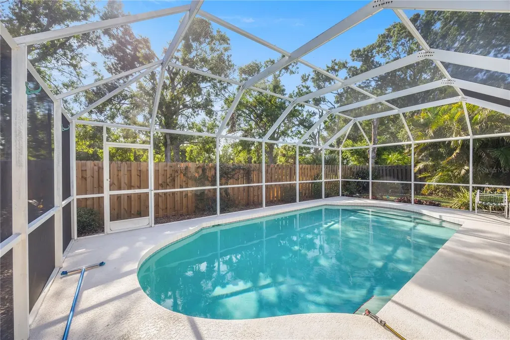 7716 Geneva Lane Sarasota FL 34243