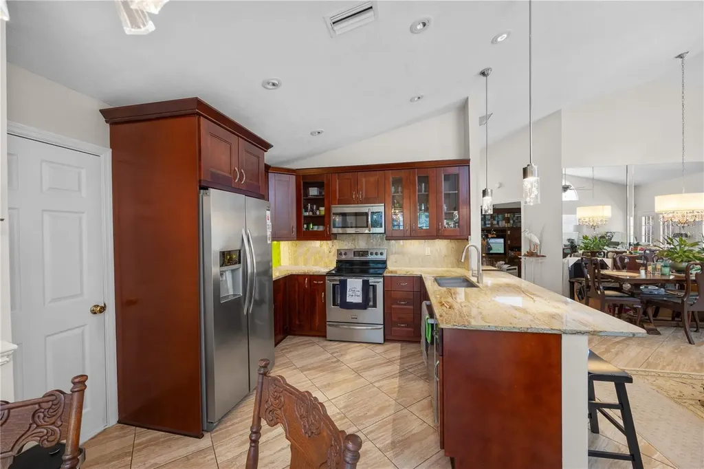 7716 Geneva Lane Sarasota FL 34243
