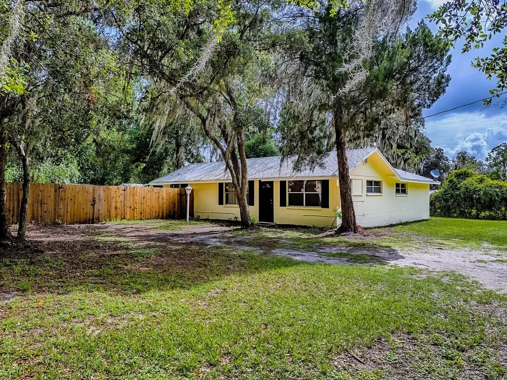 6731 Lake Griffin Road Lady Lake FL 32159