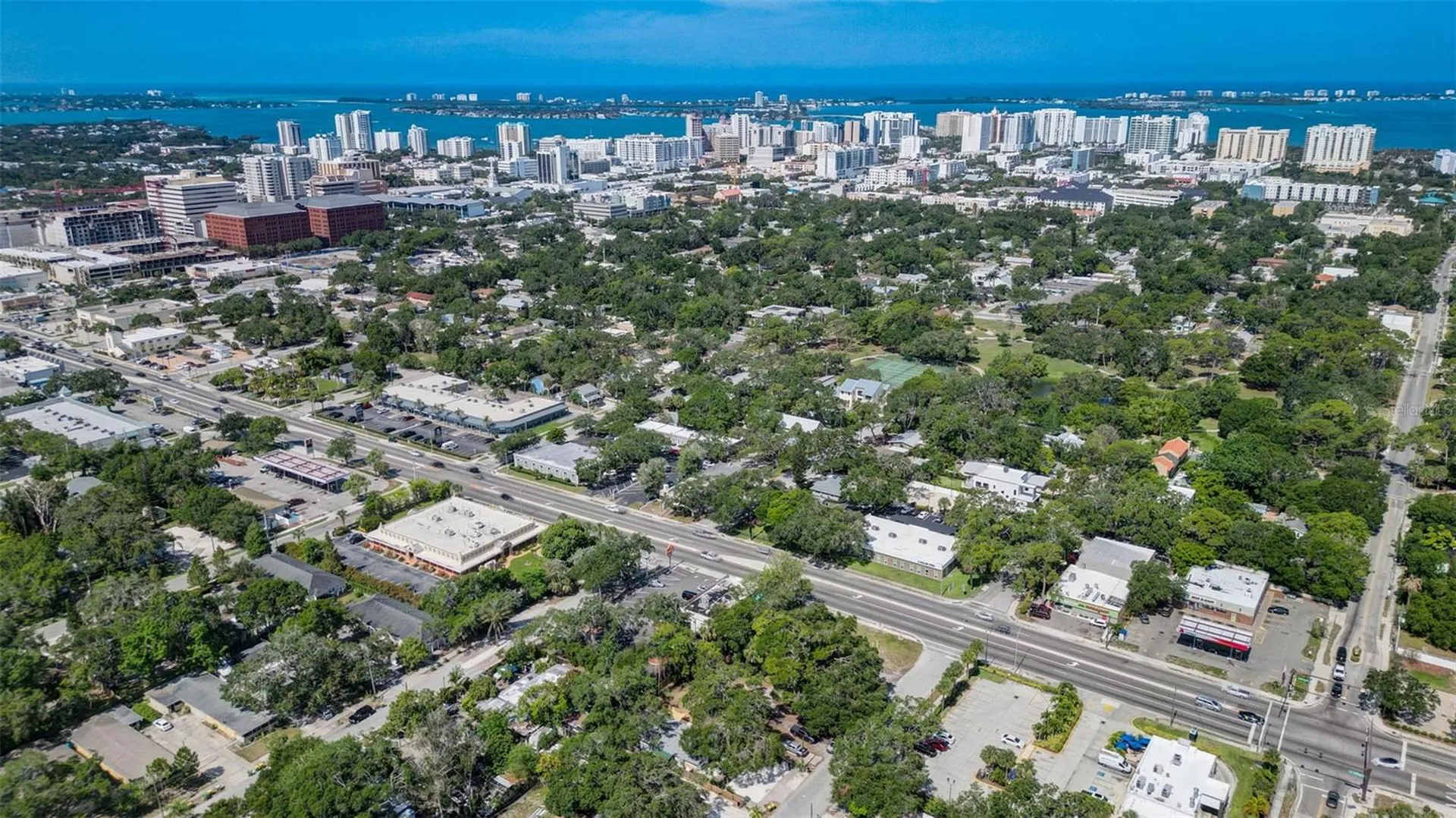 2050-2026 10th Sarasota FL 34237
