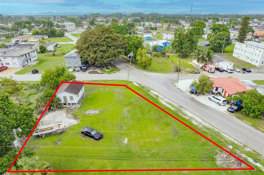 601 SW 6th Street Belle Glade FL 33430