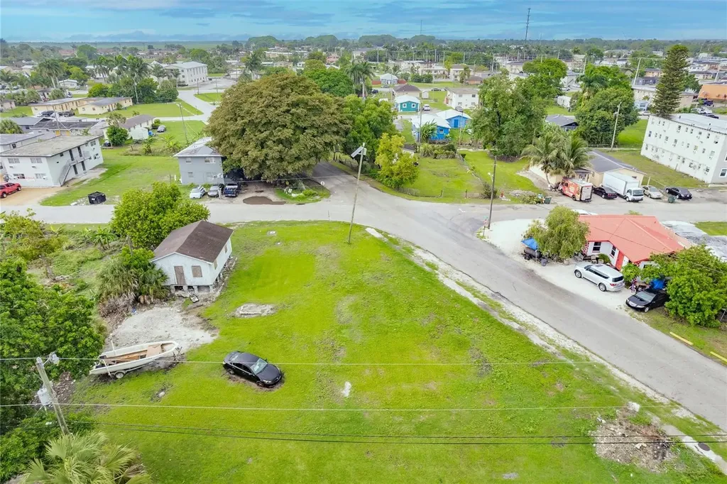 601 SW 6th Street Belle Glade FL 33430
