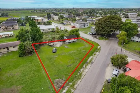 601 SW 6th Street Belle Glade FL 33430